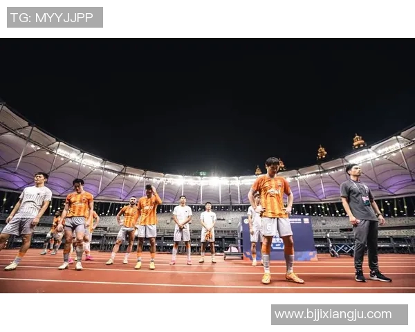 深圳羽毛球队团队协作引发热议球员间配合与默契的争议探讨