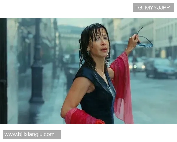 足球巨星背后的女人们揭秘她们的爱情故事与生活点滴